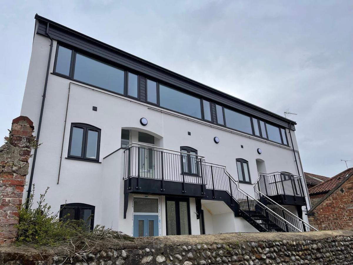 Lees Lookout Holt ,2 Bedroom Luxury Apartment With Private Parking エクステリア 写真