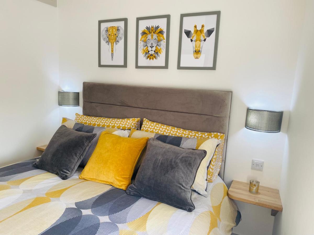 Lees Lookout Holt ,2 Bedroom Luxury Apartment With Private Parking エクステリア 写真