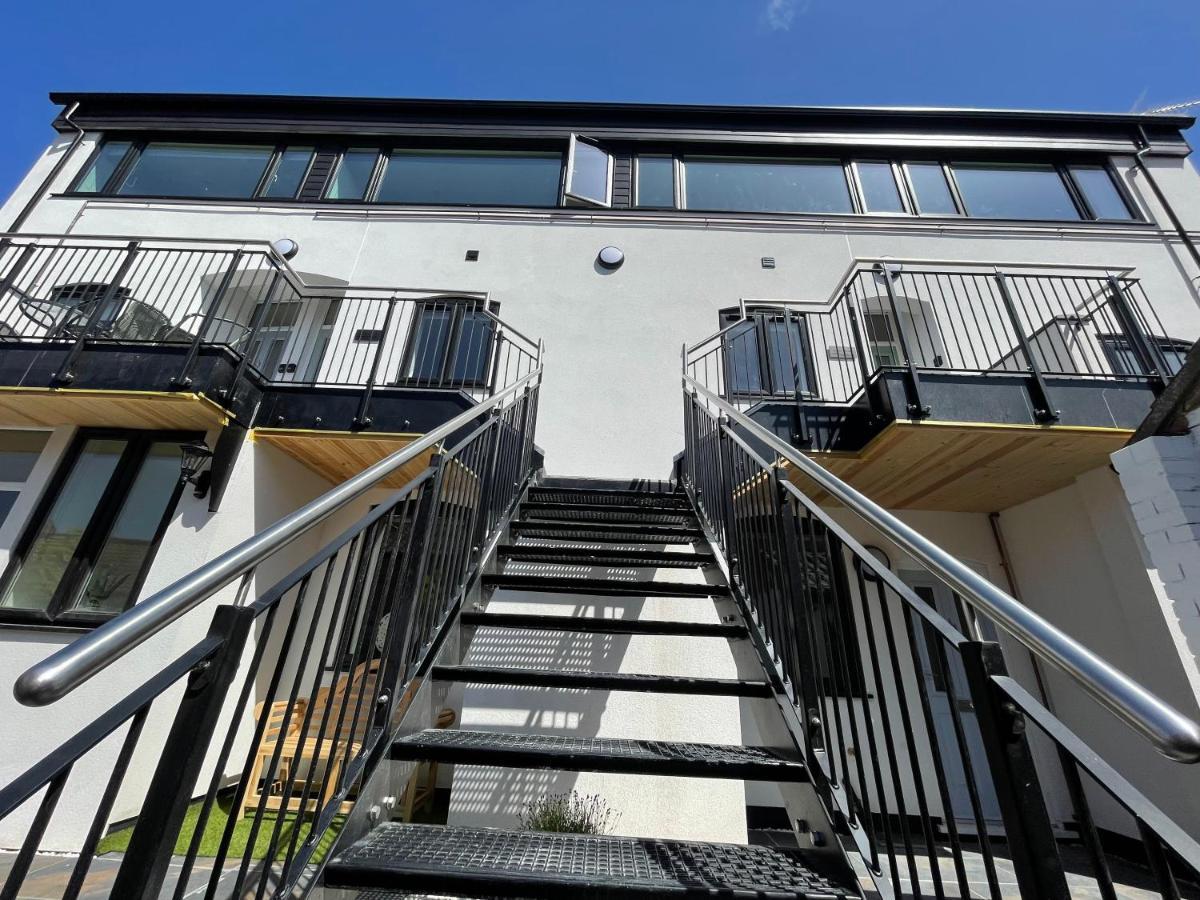 Lees Lookout Holt ,2 Bedroom Luxury Apartment With Private Parking エクステリア 写真