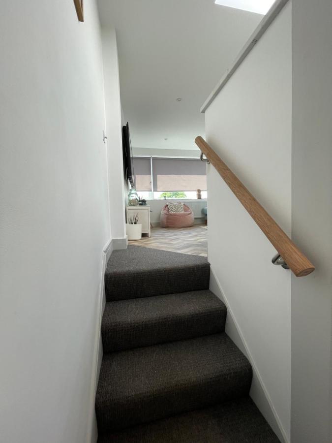 Lees Lookout Holt ,2 Bedroom Luxury Apartment With Private Parking エクステリア 写真